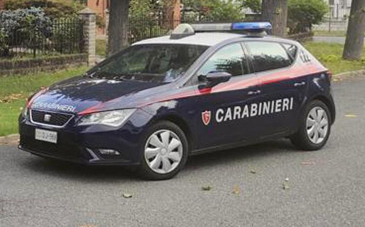 carabinieri_villetta_repertorio_fg Donna uccisa a coltellate nel cortile di casa della mamma