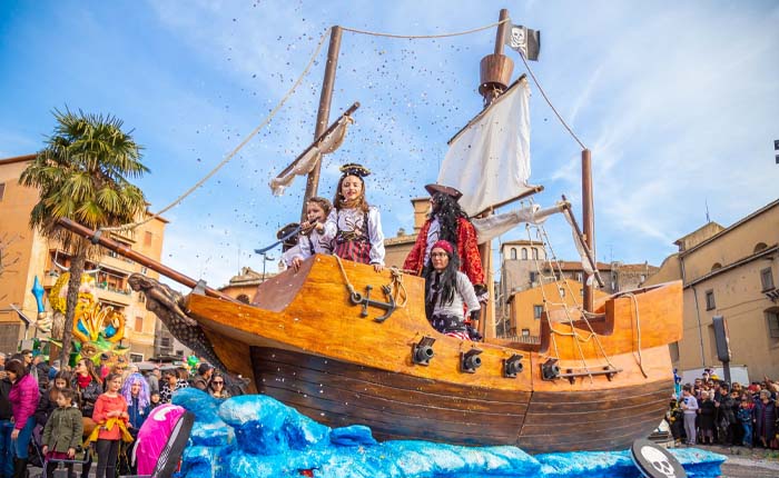pirati Il carnevale viterbese rinviato da sabato 10 a sabato 17 febbraio