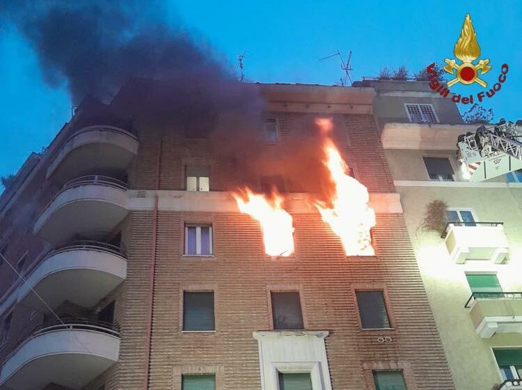 roma_incendio_vvff Cronache laziali, Roma, incendio in appartamento a Prati: morto un 69enne