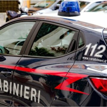 Monte Romano, rubano al supermercato, vengono incastrati dalle telecamere